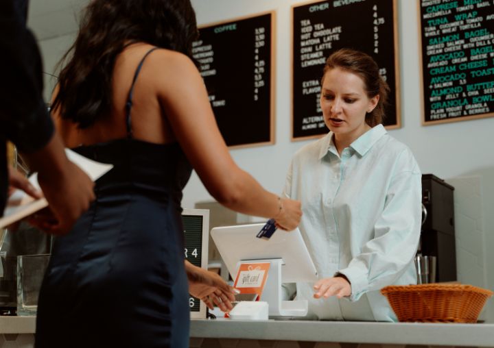 Maximizing Your Profits with a Payment Terminal
