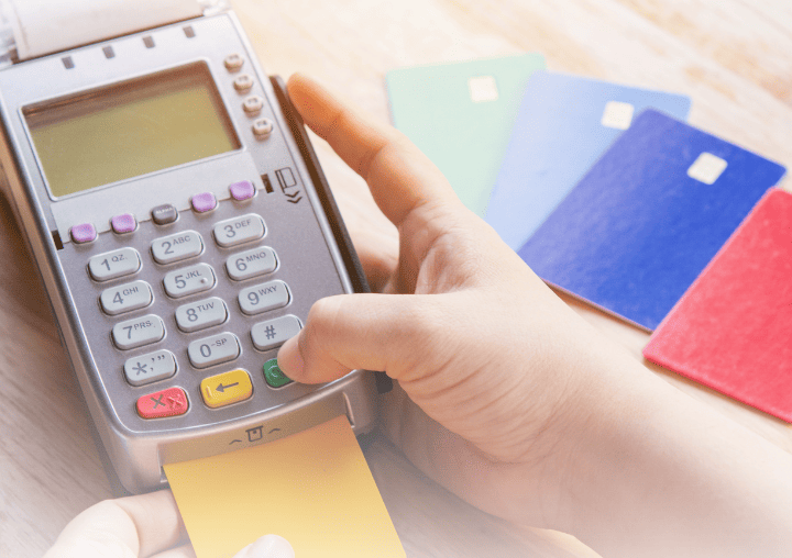 Overview of credit card machines available for business owners, demonstrating how to get a credit card machine that fits business needs