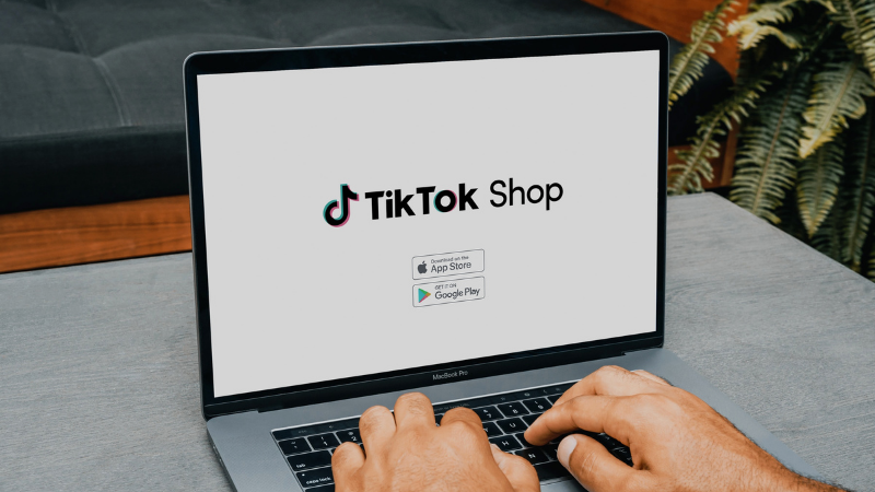 What is social commerce