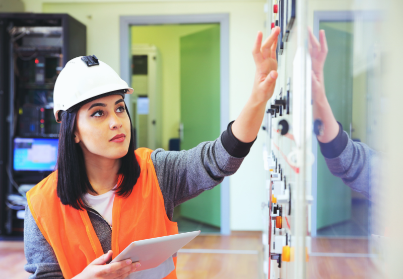 Electricians: Focus on Your Work, Not Chasing Payments In Blog 2