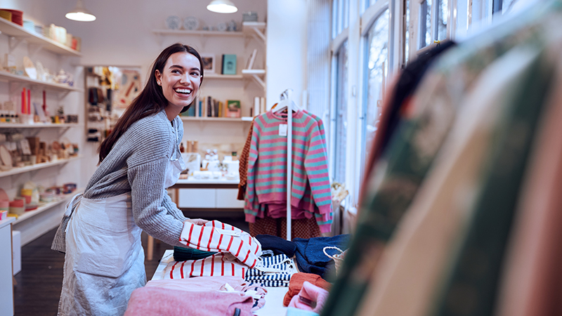 How Renting a POS Terminal Can Help Your Small Business Save Money