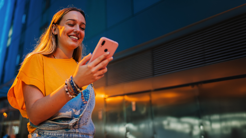 What is social media search